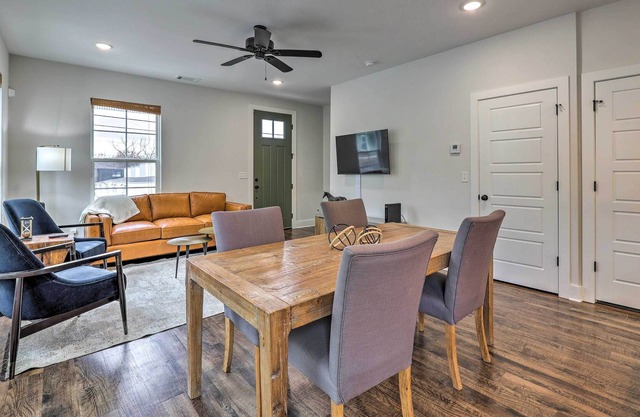 Central Fayetteville Home Near Attractions!