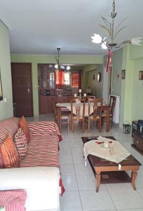 Central location! Spacious 2 bdrm with balcony
