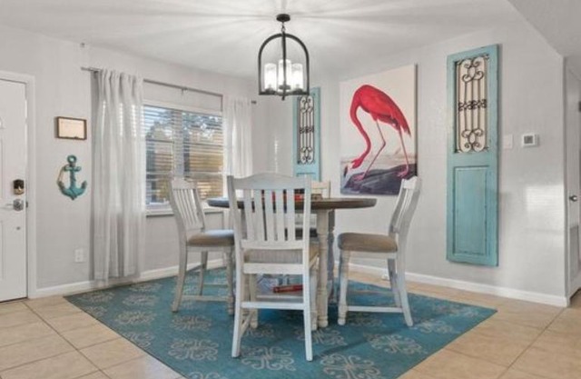 Central Oasis 4BR Pool Home Close To Beach Parks