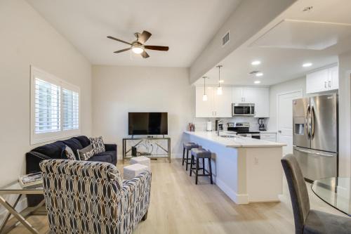 Central Tucson Condo with Community Pool and Hot Tub!