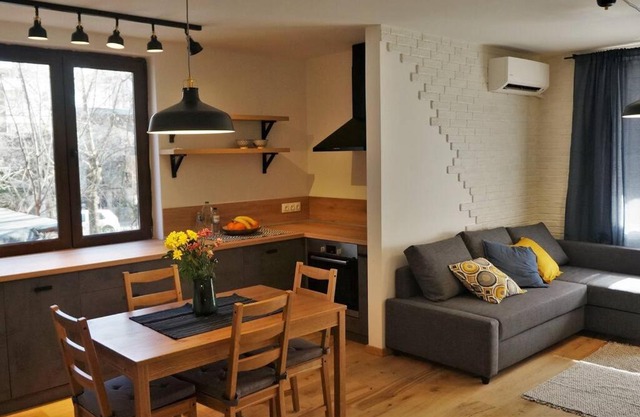 Centrally located , Brand new, cozy apartment with Parking