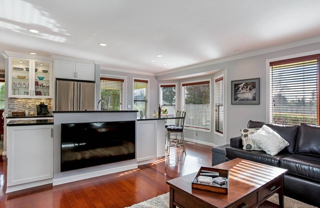 Centrally Located Oak Harbor Home