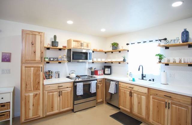 Centrally located Tucson home - close to the U of A, shopping and restaurants