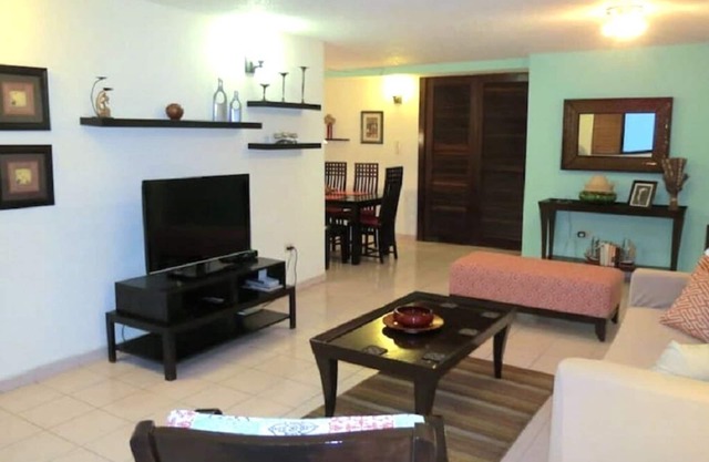 Centric Condo with Lagoon View, Steps to the Beach & La Concha Resort