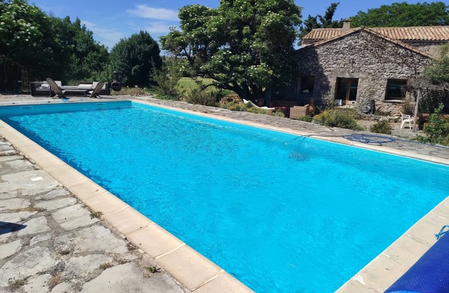 Cévennes house with swimming pool for 12 people