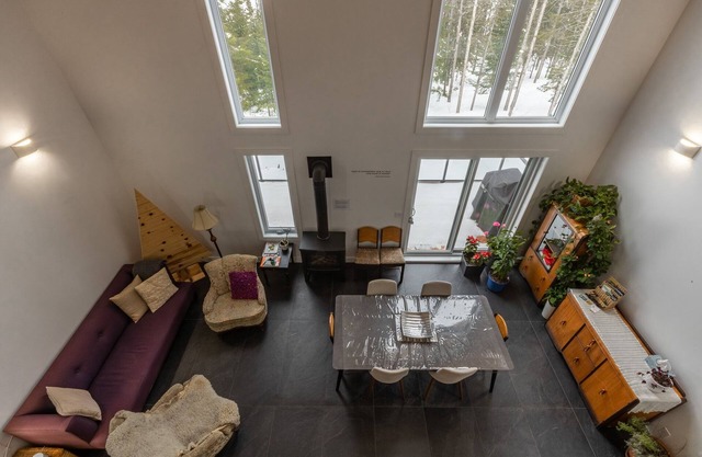 Chalet Scandinave Dans les Laurentides-sauna-lac