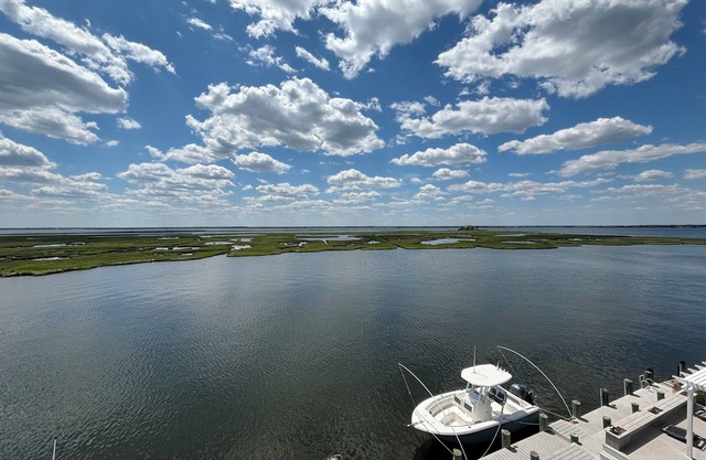 Chadwick Beach Island -Newly Renovated, Modern, Bay Front Home