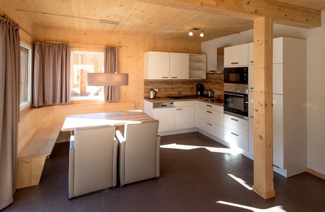 Chalet # 44a mit 3 Schlafzimmer, IR-Sauna & Whirlpool