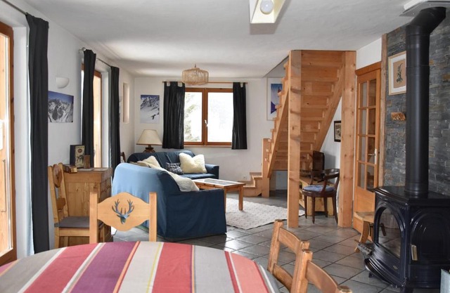 Chalet 5 pièces près de la forêt à Pralognan-la-Vanoise, idéal pour 8 personnes - FR-1-464-176