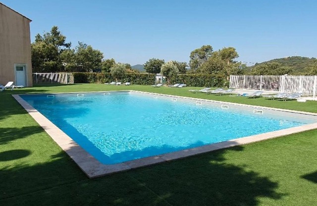 Chalet AU Calme 60m2,terrasse 100m2, Sans VIS A Vis, Piscine
