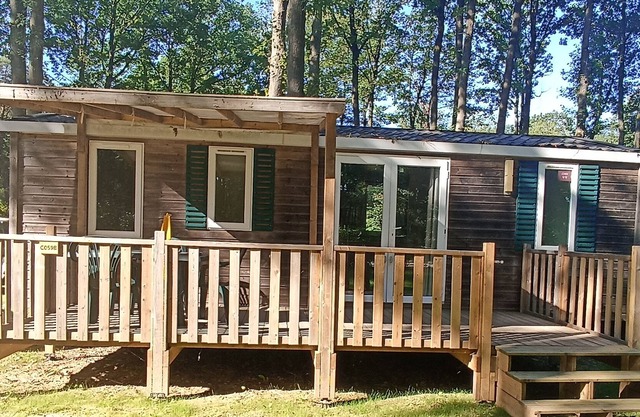 Chalet au Camping Tohapi, à 35 km de Paris Avec Piscine