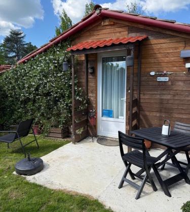 Chalet de campagne en Dordogne avec piscine