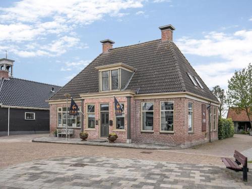 Chalet in Ternaard near Heritage Site