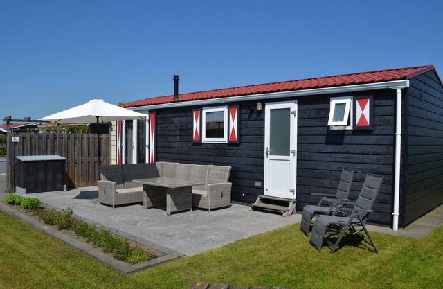 Chalet Irene (67): a cozy chalet with lots of privacy near the beach