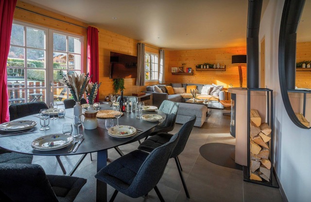 Chalet Jornata - cosy stay 10p for families with games room - OVO Network