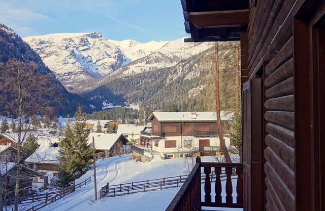Chalet near the ski slopes of Champoluc