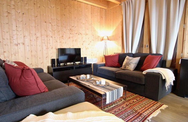 Chalet pour 8 pers. 4 chambres, 3 SDB à Chamrousse - FR-1-549-107
