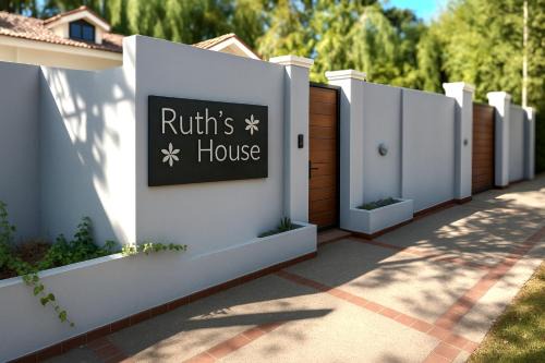 Chalet Ruth's House con pileta