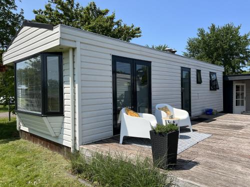 Chalet S1 in Workum bij strand en IJsselmeer