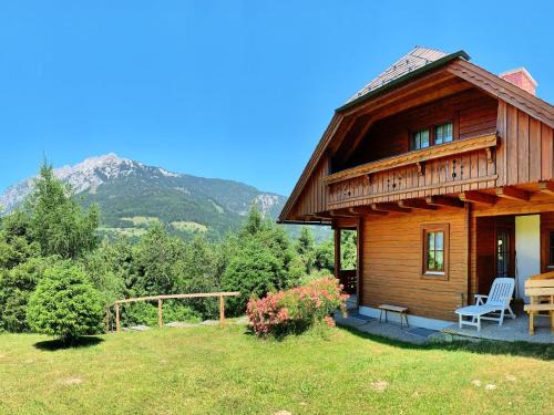 Chalet Simons Blockhütte by Interhome