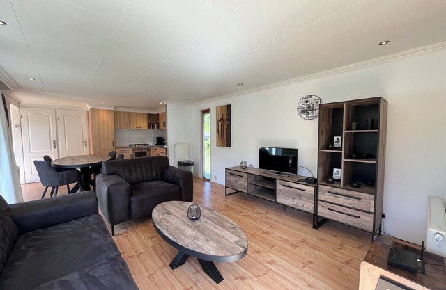Chalet with 2 bedrooms and a terrace