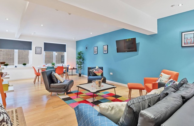 Chalk Cliff panoramic view apartment