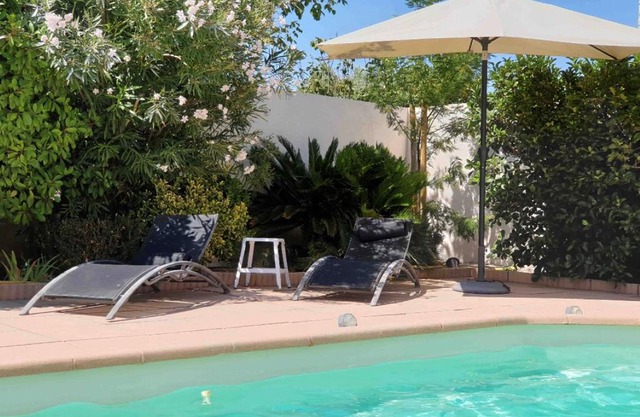 Chambre en Provence dans villa avec piscine