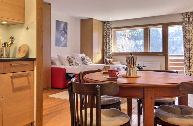 Champéry - Avanthay Immobilier - Charming 1 room apartment, 47m2 on the 1st floor of a residence ver