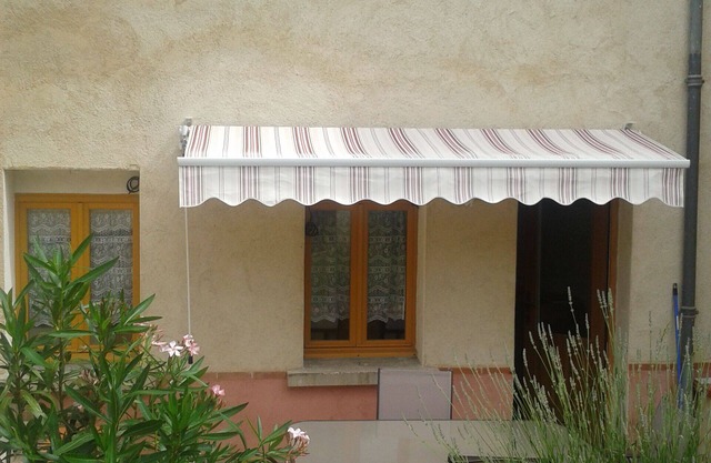 Character cottage for 4 Albi city center,garden, wi-fi, easy street parking