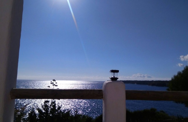 Character house, great sea views. the sea at your feet.