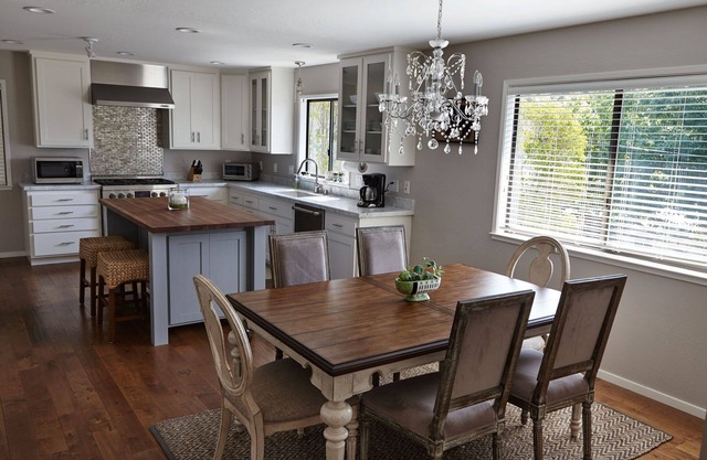 Charm and Modern Luxury in Heart of Wine Country