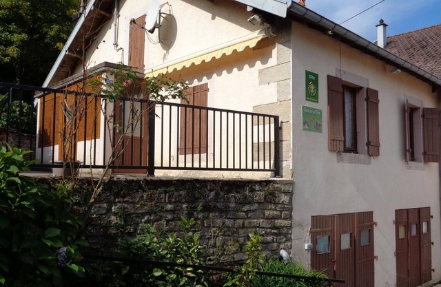 Charming cottage with internet and enclosed garden