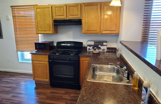 Charm's City Spacious Duplex