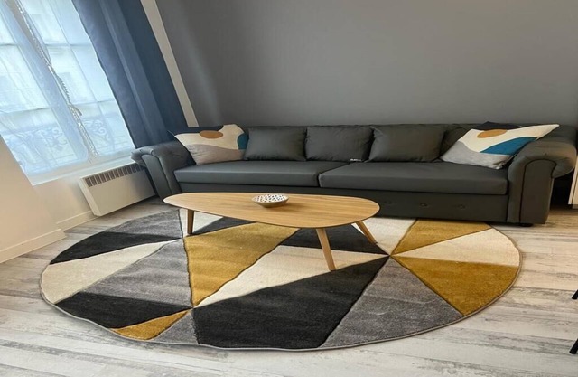 Charmant Appartement Type F2 Paris 18ème