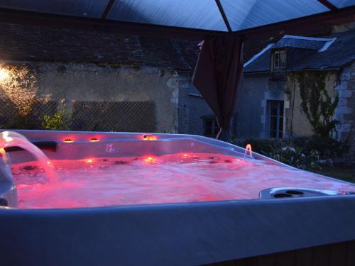 Charmant gîte au cœur du Berry avec jacuzzi et terrasse - FR-1-591-757