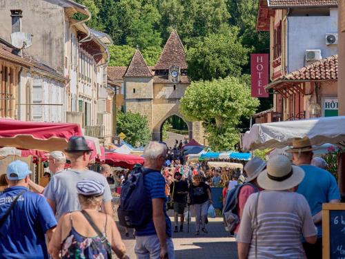 Charmant T2 avec terrasse et jardin à Barbotan - FR-1-841-39