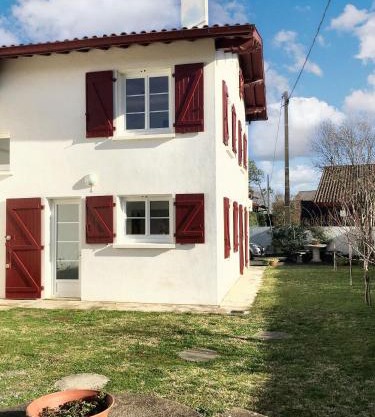 Charmante maison à Arcangues avec vue sur les montagnesEL