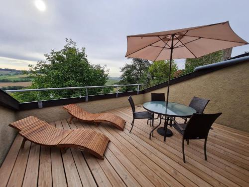 Charme du XVIIe siècle près de Nancy, jardin privé et sentiers balisés - FR-1-584-194
