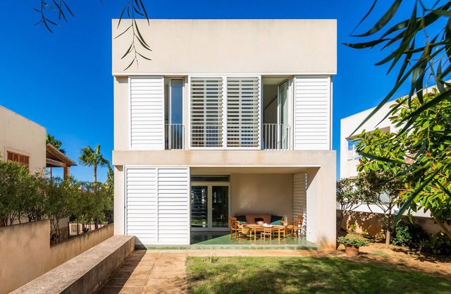Charming and modern MONTFERRUTX with unique sea views