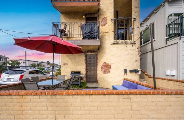 Charming 1-Bedroom Home on 29th Street