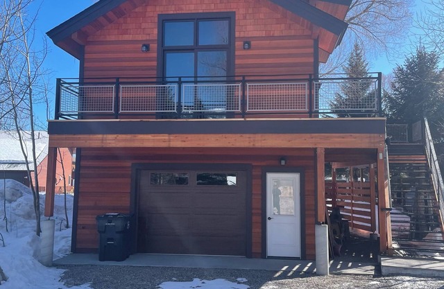 Charming 1-bedroom apartment in peaceful Wilson with WiFi, close to amenities