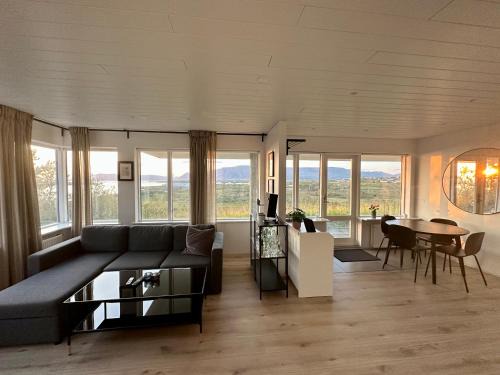 Charming 1-bedroom condo with stunning view