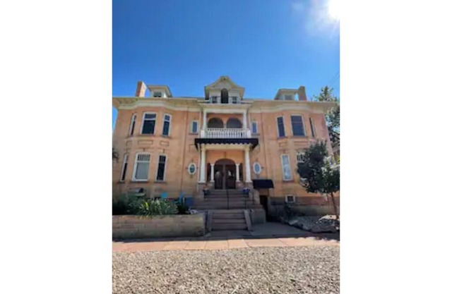 Charming 1-Bedroom condo in City Park West, Denver