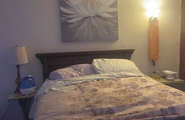 Charming 1-bedroom house in wonderful Toledo with WiFi, AC