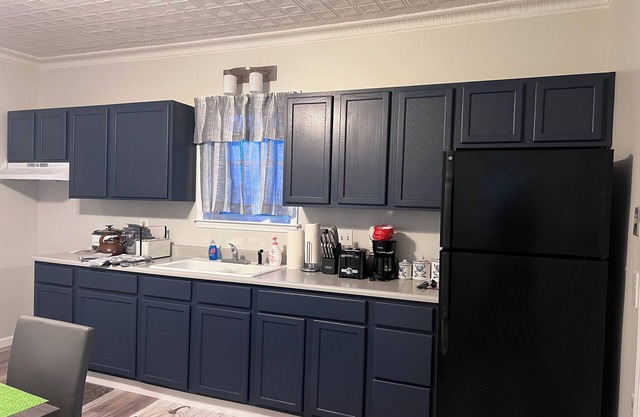 Charming 1-bedroom in house with WiFi, AC in welcoming Syracuse