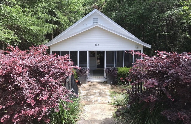 Charming 1930’s Cottage