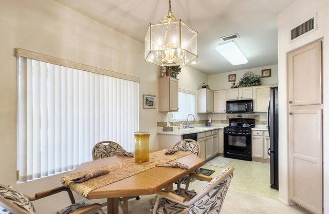 Charming 2-bedroom house in fabulous Sun City West
