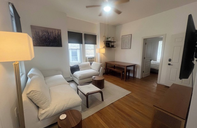 Charming 2-bedroom apartment in peaceful Mt Vernon with AC, WiFi
