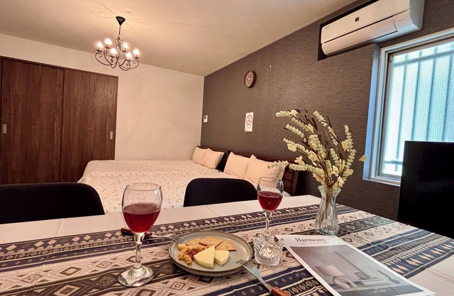 Charming 2-bedroom house in lovely Osaka nAccommodates up to 10 people