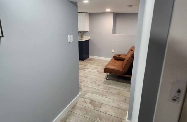 Charming 2-bedroom house with WiFi, AC in enjoyable Oxon Hill